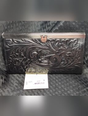 Black Tooled Patricia Nash Cauchy Wallet.